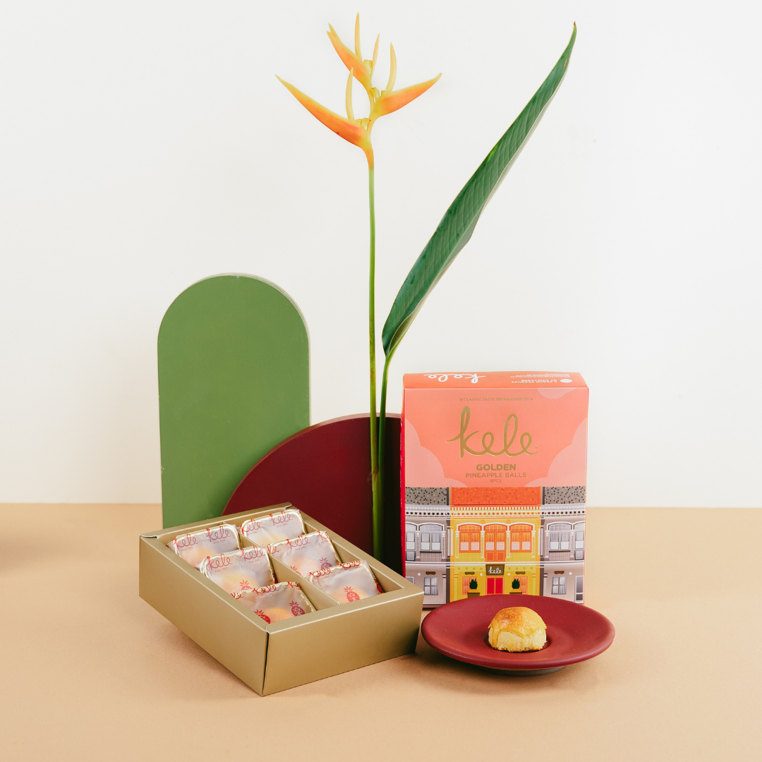 Peranakan Souvenir Box - Golden Pineapple Balls